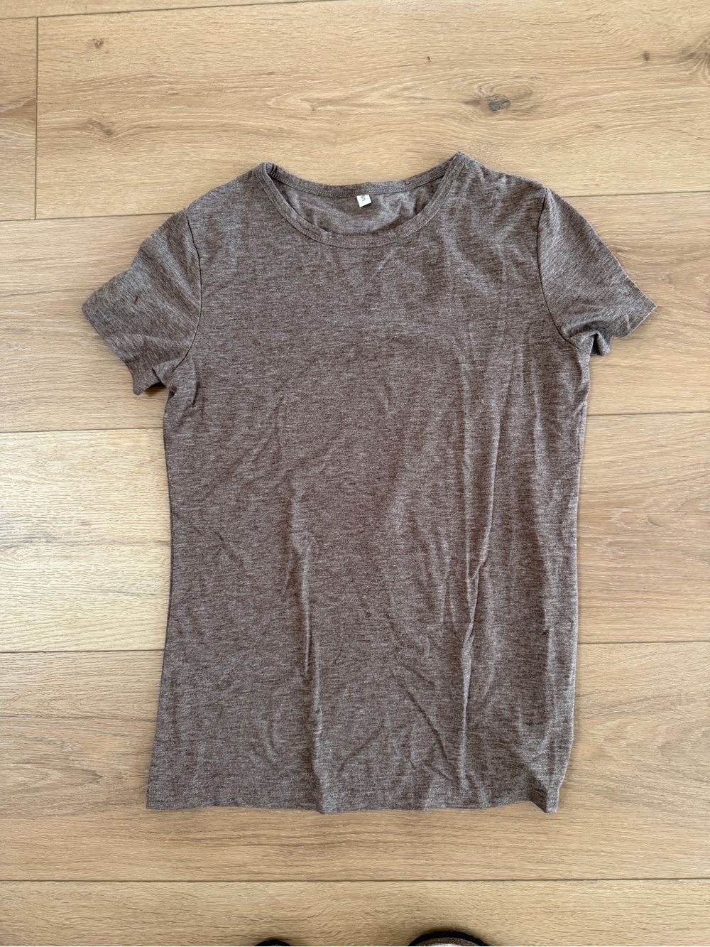 Source Unknown Heather Brown Women's Short Sleeve Crew Tee